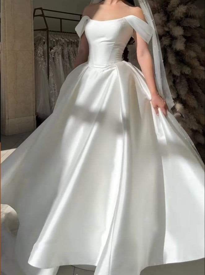 Vintage wedding dress Off the shoulders for women Satin lace-up bridal dress Custom made fg6129