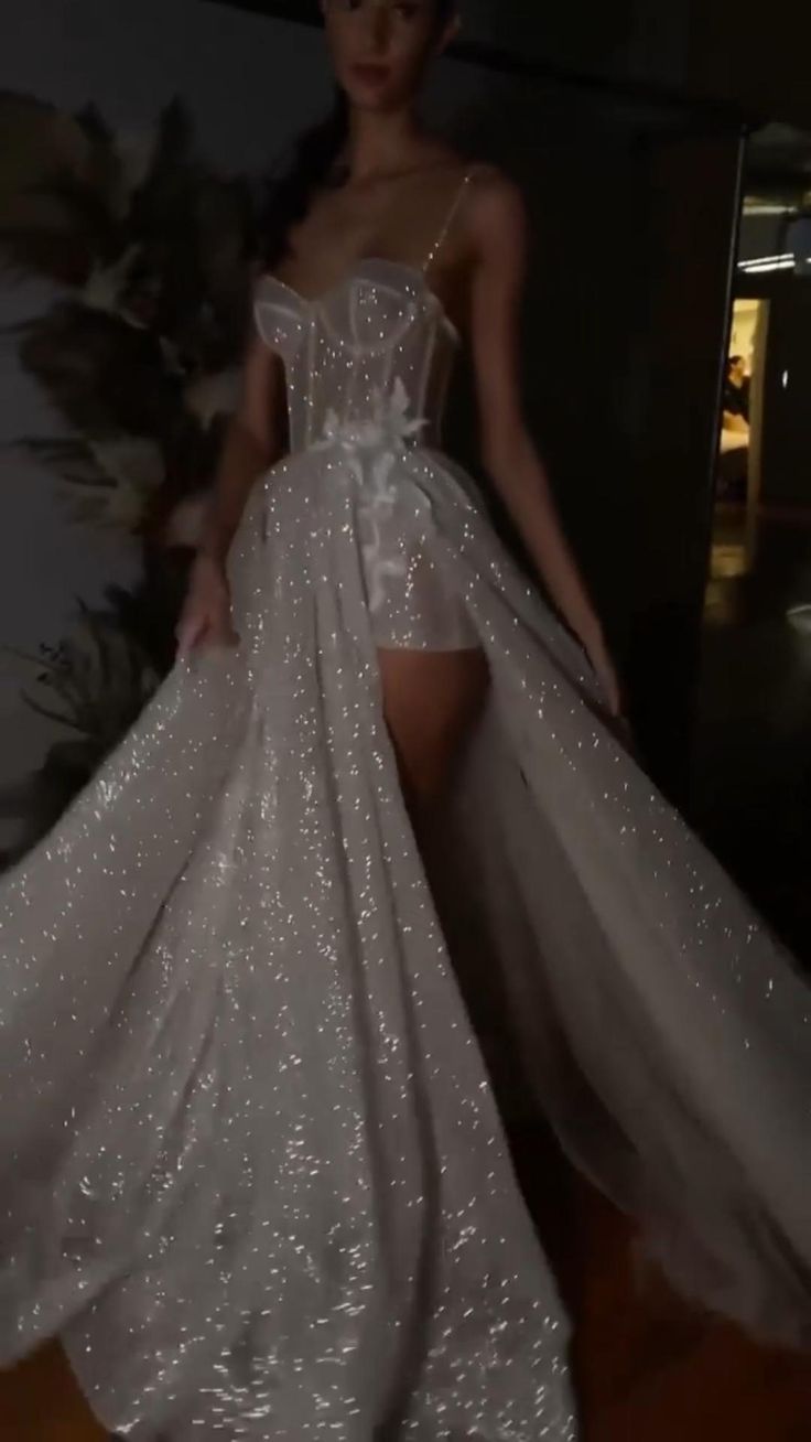 A Line Spaghetti Straps Sparkly Bohemian Wedding Dress fg3982