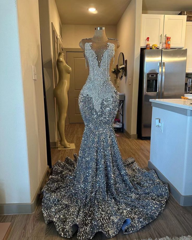 Sparkly Crystal Mermaid Prom Dresses Beaded Sequins Tight Formal Evening Dresses Tassel Party Dresses For Women fg7031