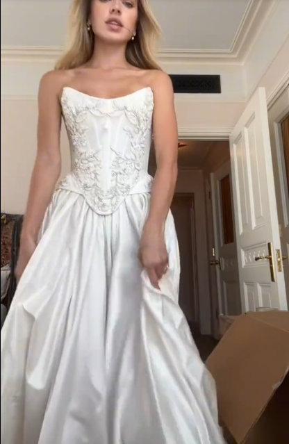 A Line Lace Up Back Strapless Wedding Dresses,Simple Bridal Gowns,Long Beautiful Bridal Gown fg8071