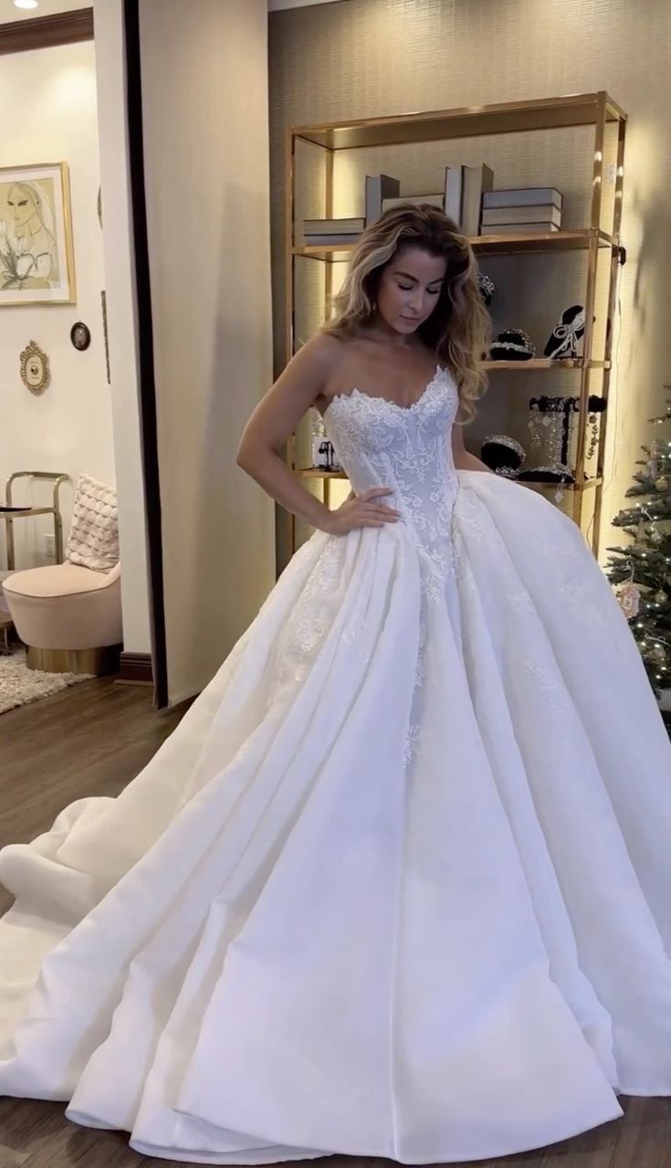 A-line Wedding Dress Sweetheart Bridal Gowns Lace Appliques Bride Dresses fg5992