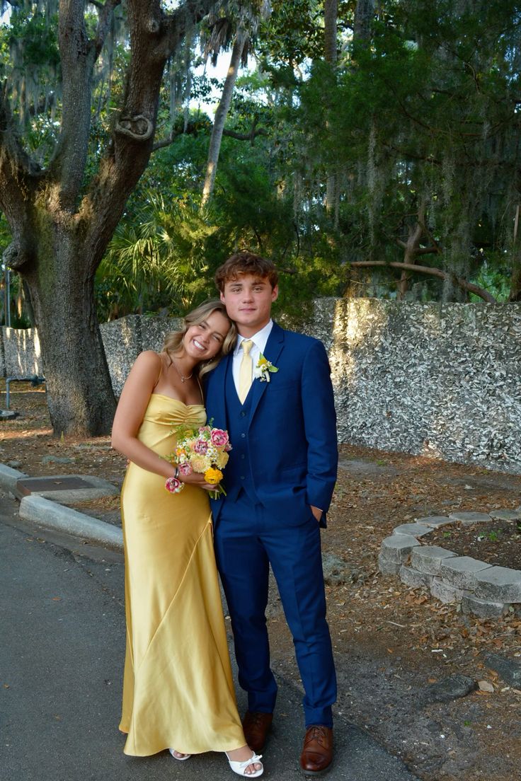 Yellow Spaghetti Straps Long Prom Dress With Slit fg6898