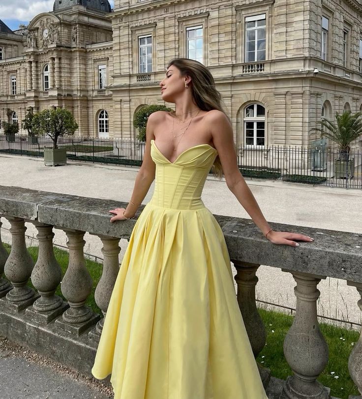 Simple Women strapless pleated maxi dress fashion sexy sleeveless A-line party dress Evening Dress fg6847