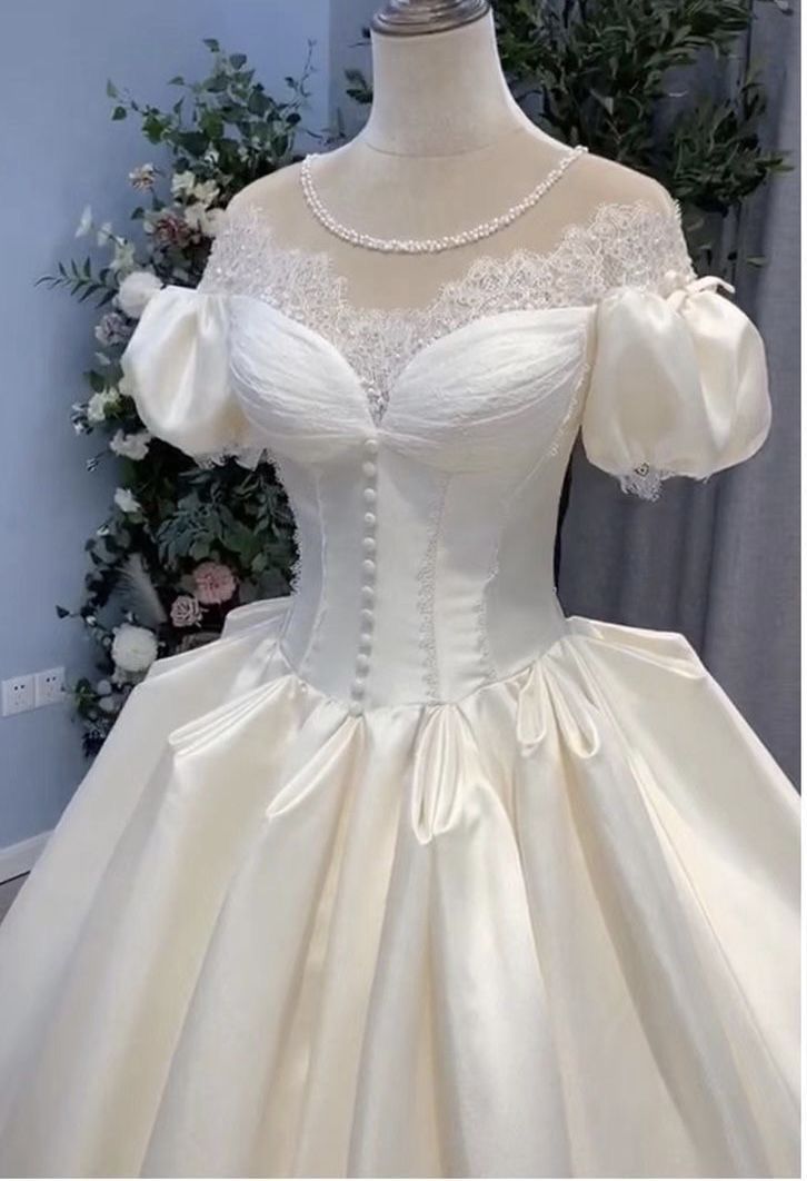 Luxury Wedding Dresses, Short Sleeves Satin Lace A-line Bridal Gowns fg7672