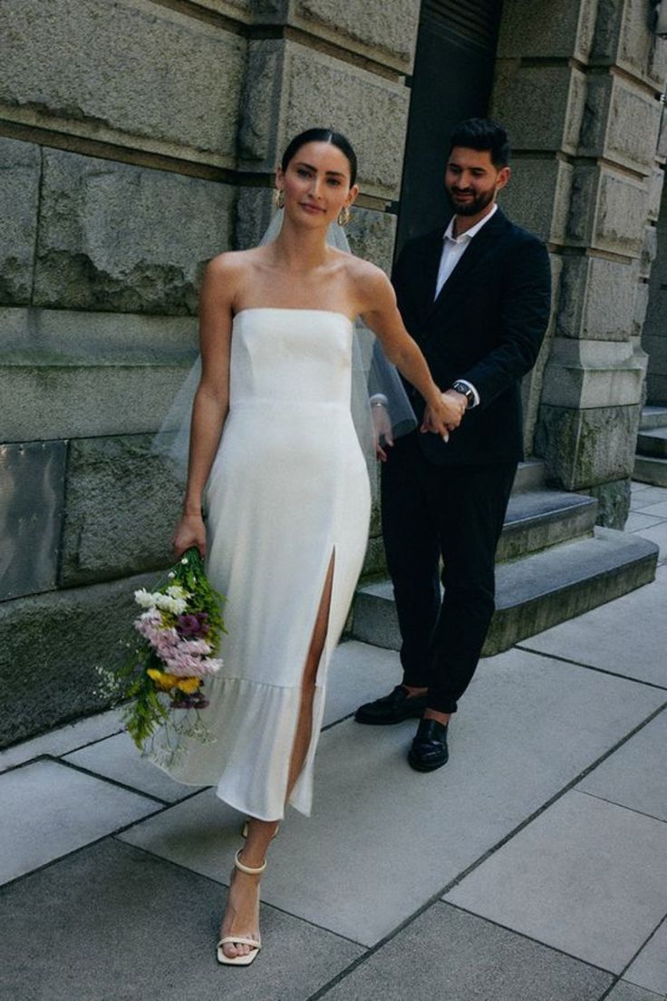 Simple Strapless Sleeveless Satin Sheath Midi Wedding Dress With Slit fg6333