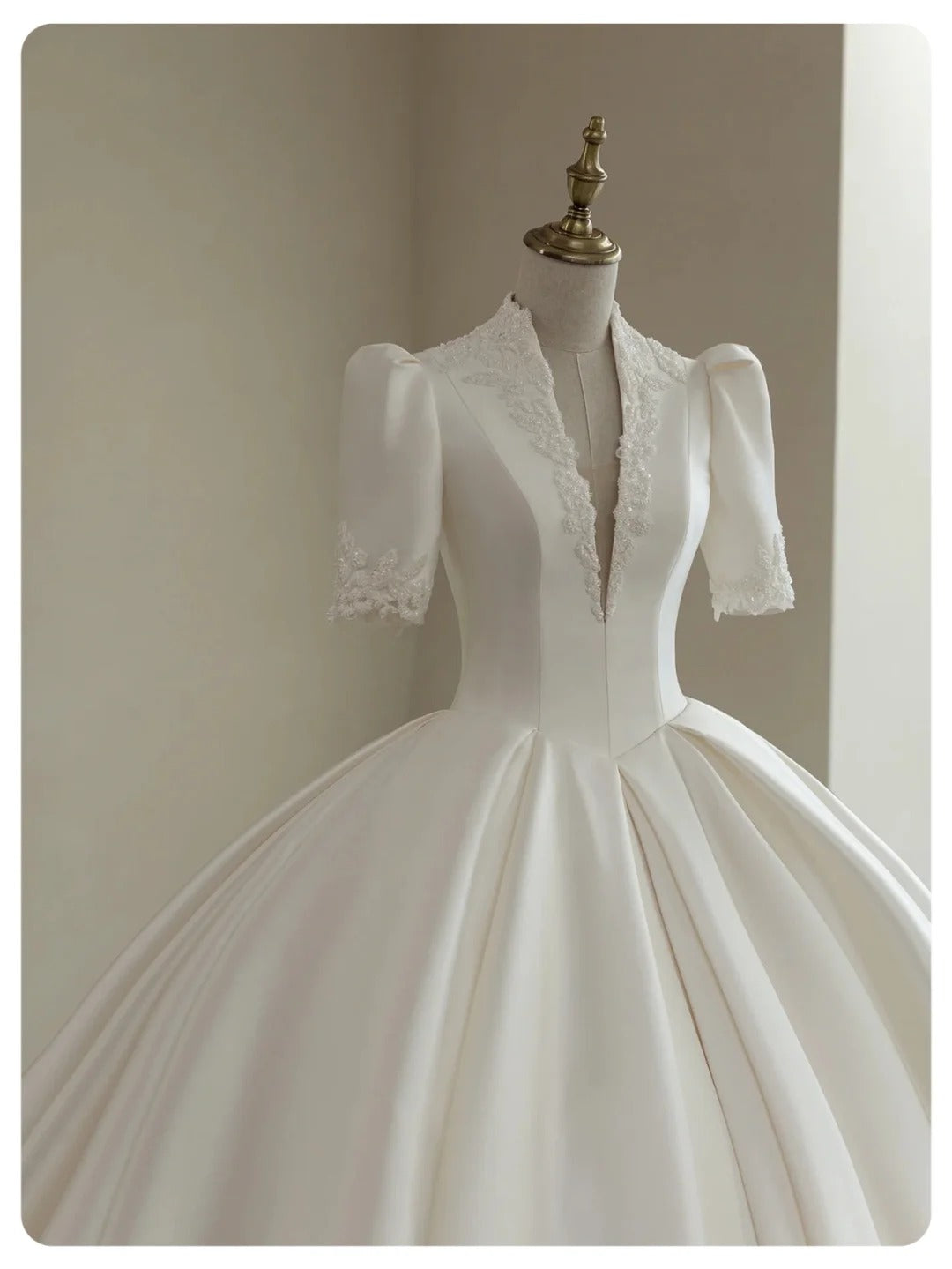 A Line White Deep V Neck Short Sleeves Satin Long Princess Wedding Dress fg8172