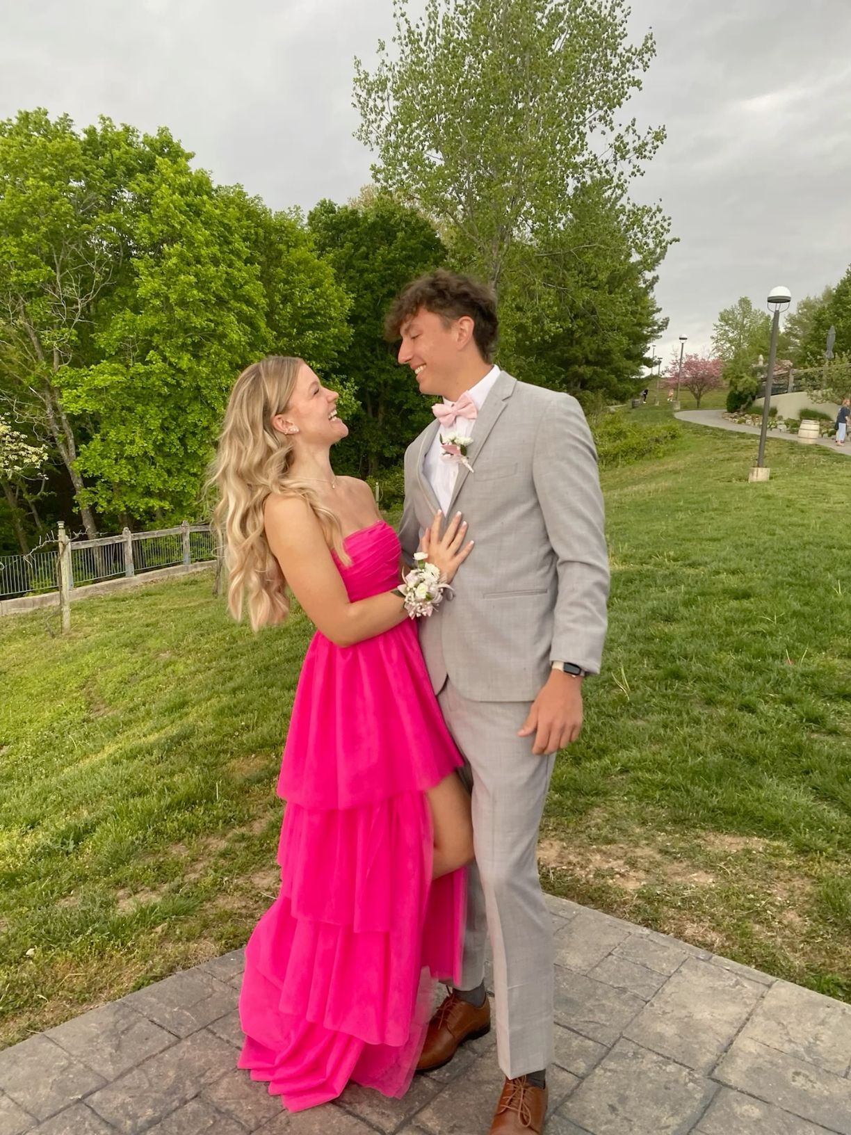 Trägerloses Ballkleid, langes Abendkleid, fg5560