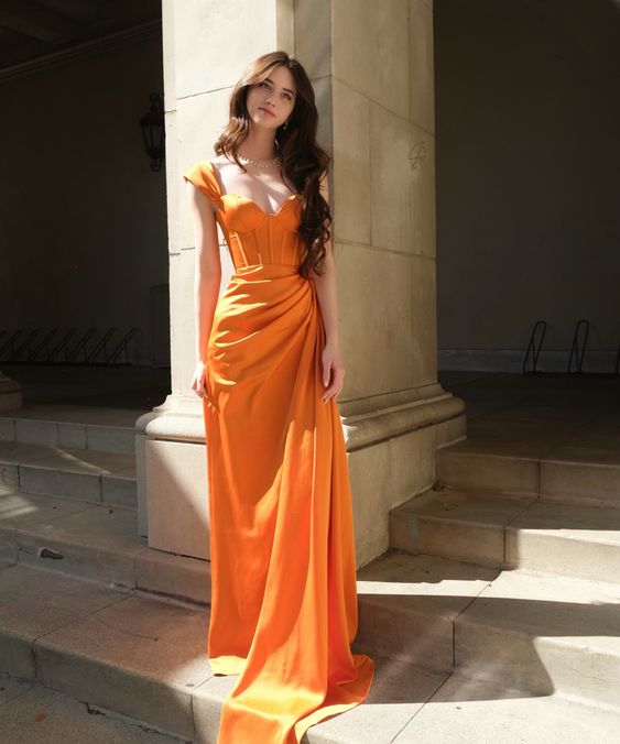 Elegantes orangefarbenes Ballkleid, orangefarbenes Abendkleid fg5541