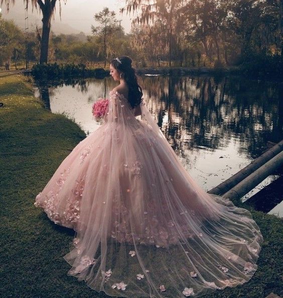 Sweetheart Handmade Flowers Tulle Quinceanera Dresses Ball Gown Sweet 16 Prom Gowns fg5572