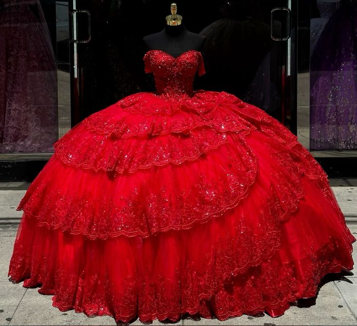 Luxury Red Quinceanera Dress with Crystal Beading Lace Appliques Sweet 16 15 Ball Gown fg6302
