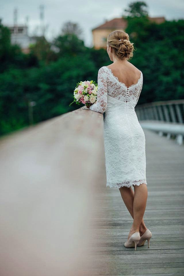Long Sleeve Lace Short Fitted Wedding Dress fg5995