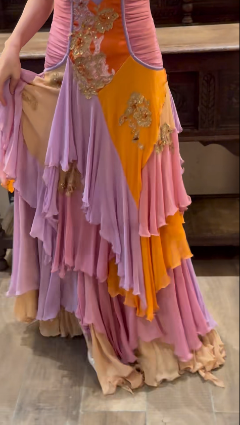 Retro Spaghetti Straps V Neck Chiffon Layered Appliques Long Party Dress Evening Dress fg8749