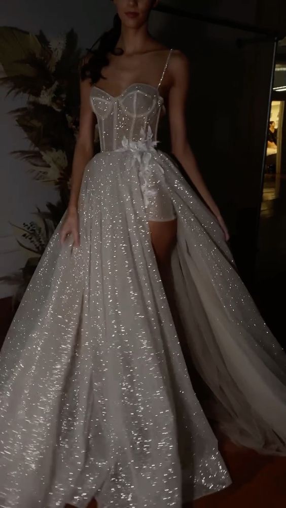 A Line Spaghetti Straps Sparkly Bohemian Wedding Dress fg3982