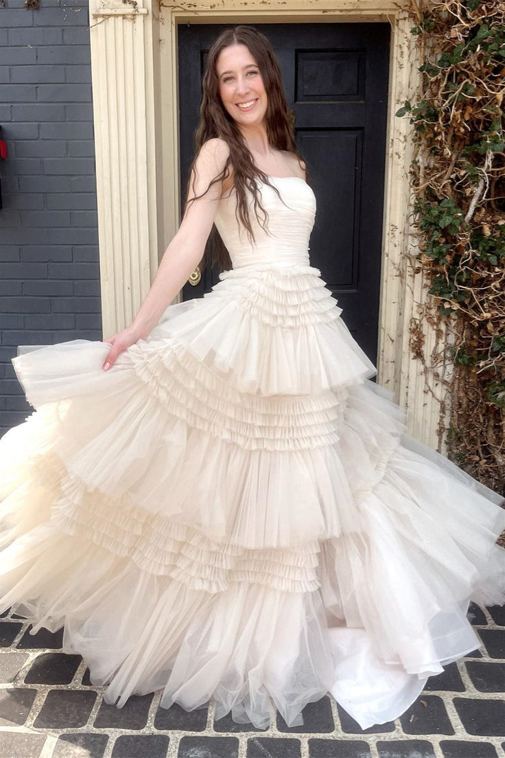 Champagne Strapless A-line Multi-Layers Tulle Long Prom Dress with Slit fg4602