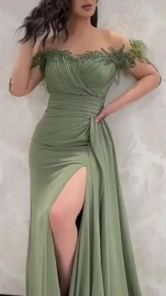 Green Evening Dress for Wedding Party Beaded Chiffon Long Sleeves Pleated Elegant A Line Prom Dresses fg4385