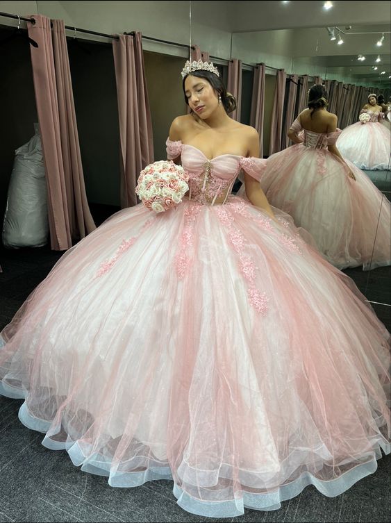 Pink Quinceanera Dress with Beaded Lace Applique Sweet 16 Dress Ball Gowns fg5245
