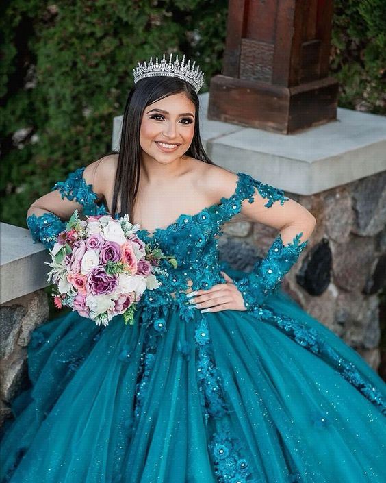 Princess Quinceanera Dresses Lace Applique Sweet 16 Dress Long Sleeves vestidos de 15 Ball Gown Prom Gowns fg4216