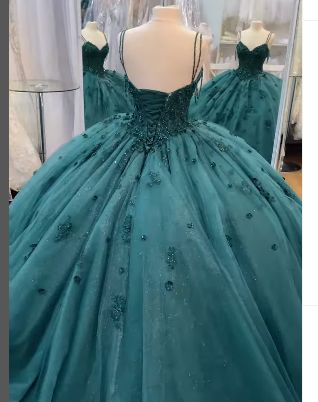 Ball Gown Beaded Quinceanera Dress Spaghetti Straps Emerald Green Quince Dress fg4214