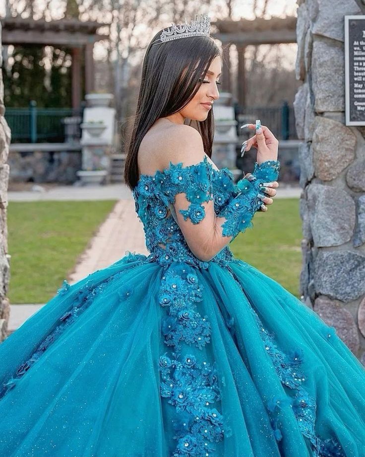 Princess Quinceanera Dresses Lace Applique Sweet 16 Dress Long Sleeves vestidos de 15 Ball Gown Prom Gowns fg4216