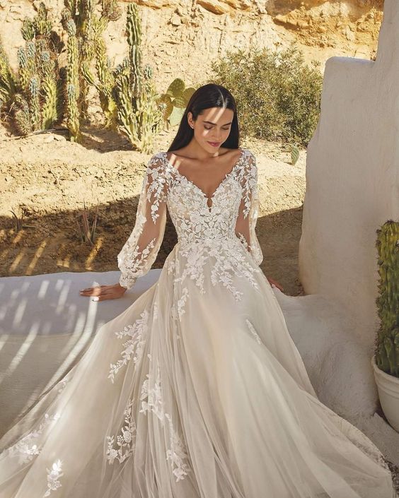 Gorgeous Princess A Line Wedding Dresses V Neck Bridal Gowns fg4033