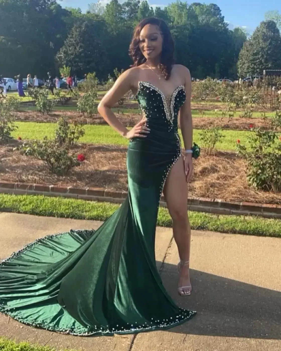 Hunter Green Velvet Prom Dresses African aso ebi Mermiad Evening Dress With Cape Slit Spaghetti Sparkly Beaded fg2901