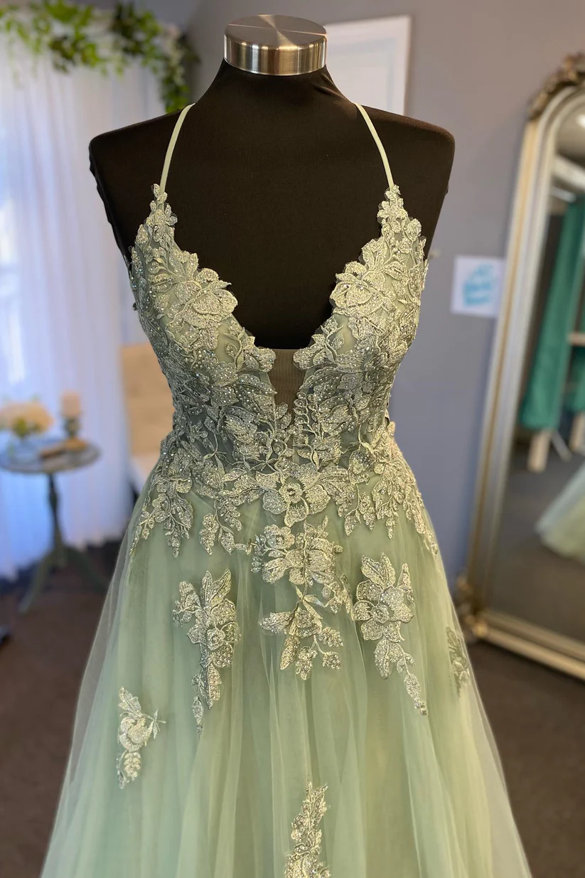 Robe longue trapèze vert sauge à bretelles et appliques fg4484