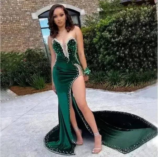 Hunter Green Velvet Prom Dresses African aso ebi Mermiad Evening Dress With Cape Slit Spaghetti Sparkly Beaded fg2901