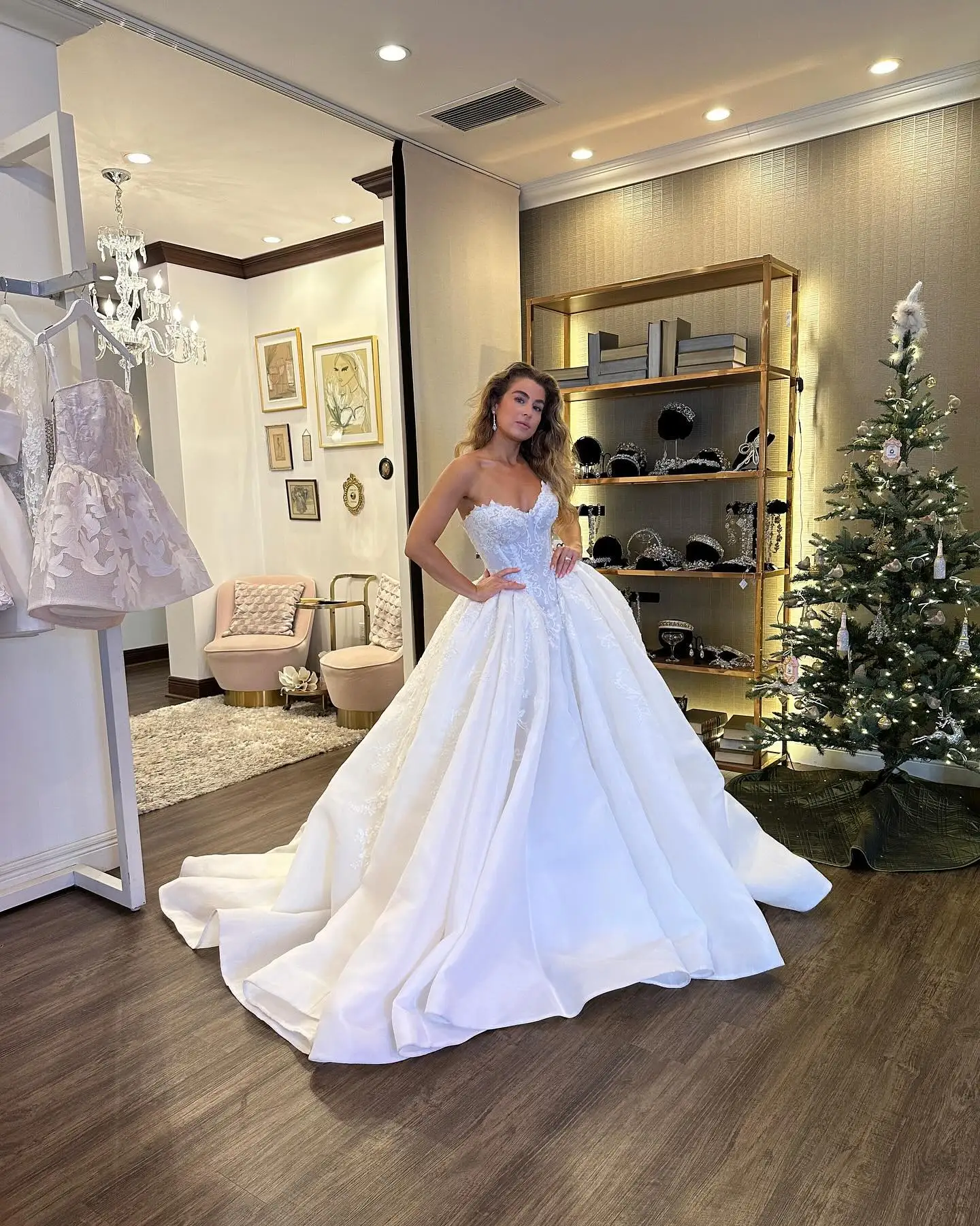 A-line Wedding Dress Sweetheart Bridal Gowns Lace Appliques Bride Dresses fg5992