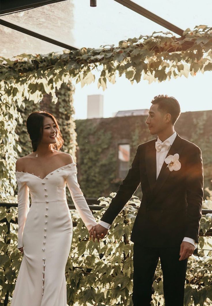 Elegant Off White Unique Wedding Dress Long Bridal Gown fg7557