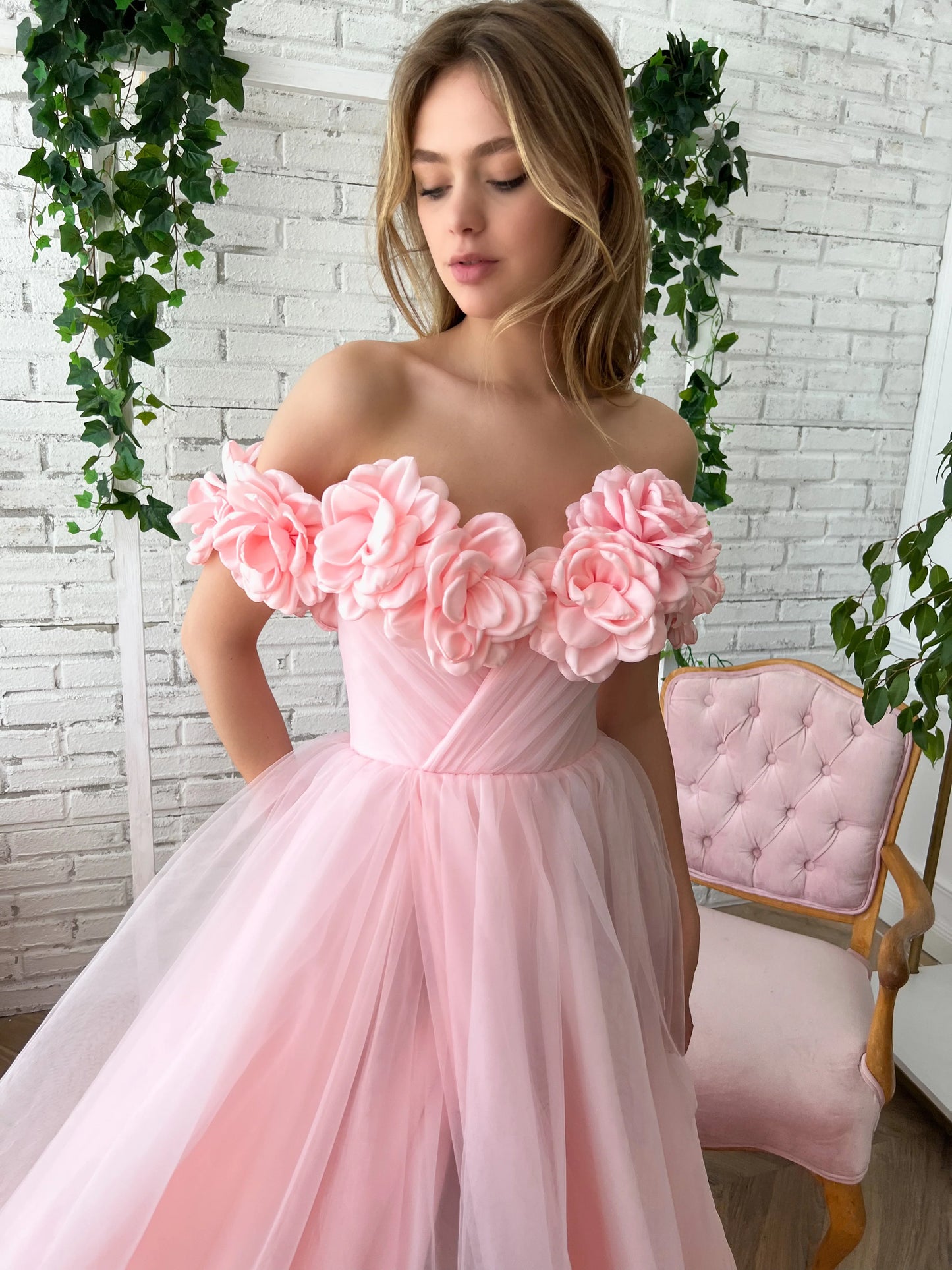 Rosa Blumen-Ballkleider, schulterfreies Abendkleid, langes Tüll-Ballkleid fg4679