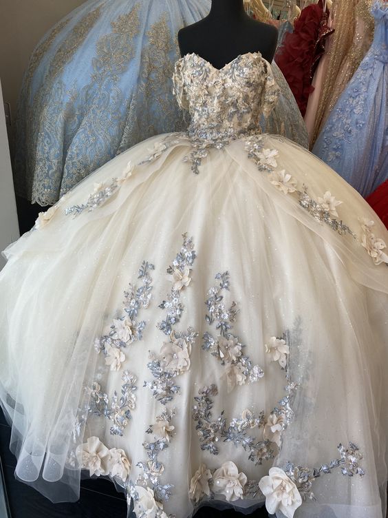 Ivory Princess Ball Gown Quinceańera Dress Sweet 16 Dress fg1015