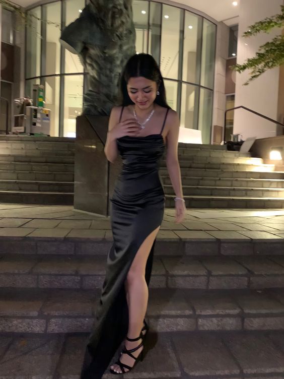 Simple black prom dress with split fg2274