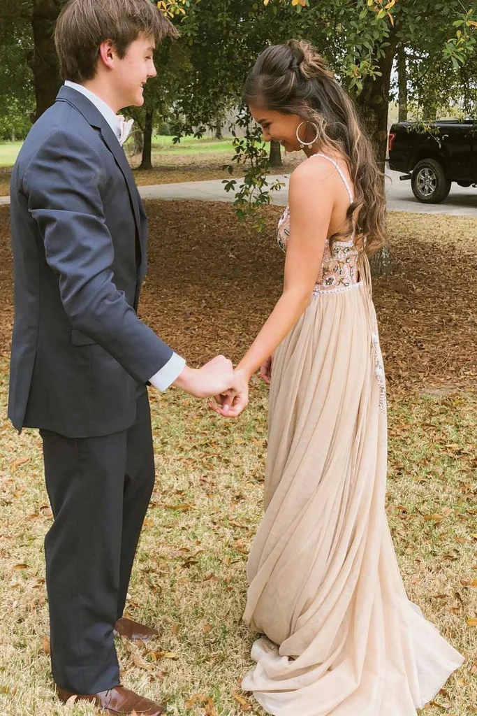 Chic Spaghetti Straps Low Back V Neck Prom Dress A Line Long Evening Dresses with Flowers fg2282