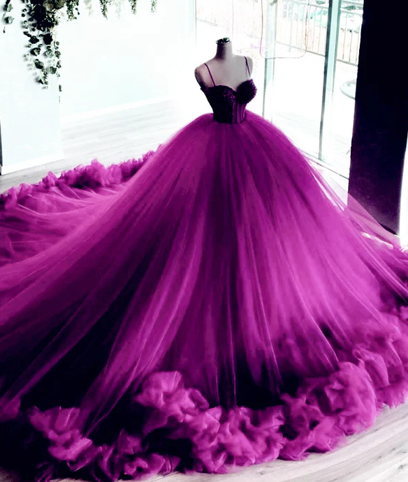 Ball Gown Ruffles Wedding Dresses Sweetheart Straps fg522