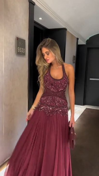 Neckholder-Ballkleid mit Perlenbesatz, langes Kleid zum 21. Geburtstag, Outfit fg8228