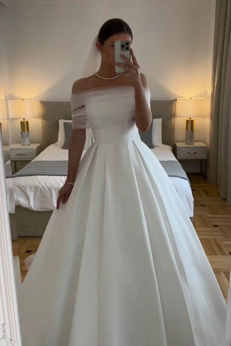 White Off The Shoulder Wedding Dresses A Line Long Bridal Gowns      fg7261