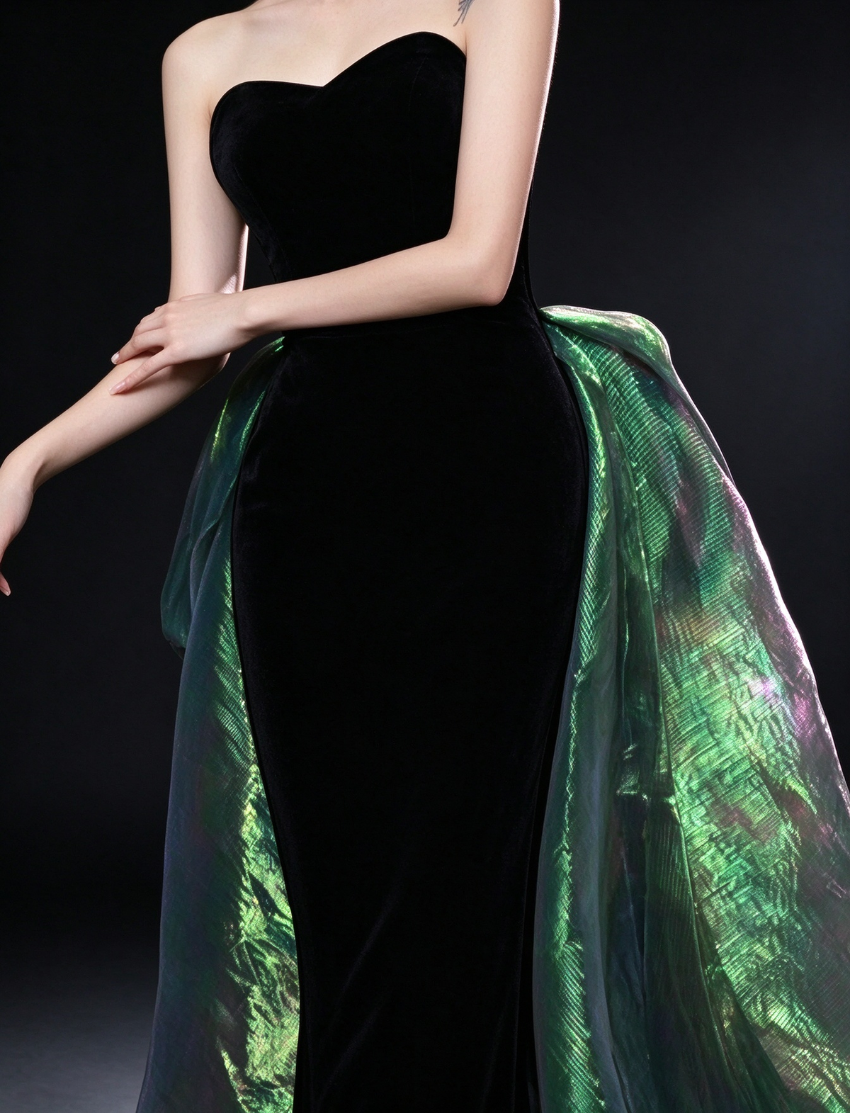 Black Velvet Strapless Mermaid Evening Gown with Iridescent Green Detachable Overskirt fg9029