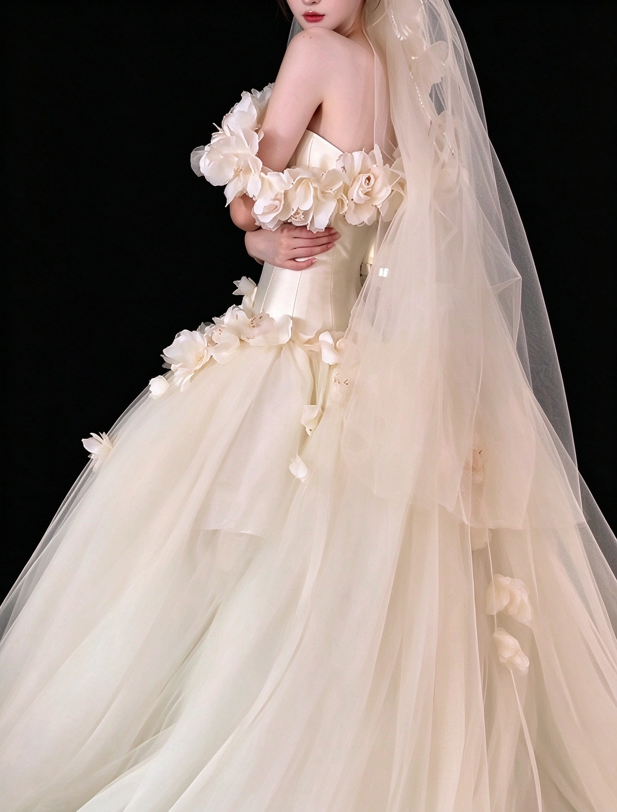 Ivory Off-the-Shoulder 3D Floral Tulle Wedding Ball Gown fg9051