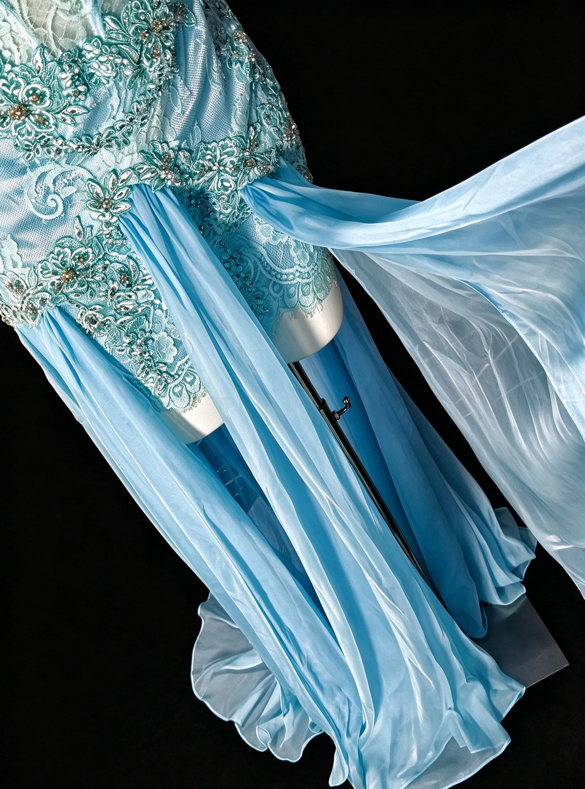 Strapless Sweetheart Sheer Corset Chiffon Overskirt Evening Gown with Beaded Lace Appliqués  fg8945