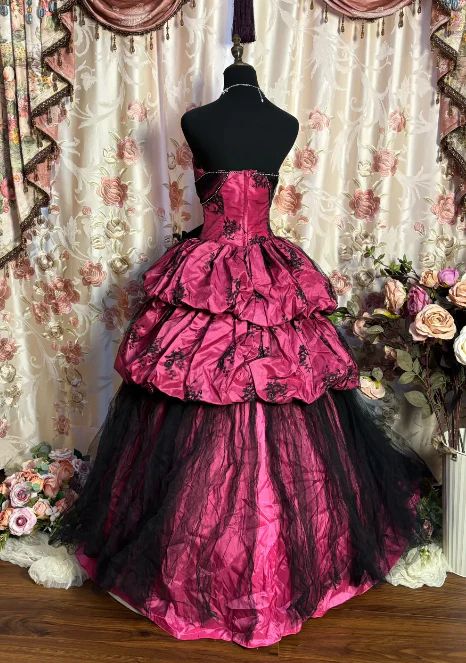 Vintage Sweetheart Neck Pink Tulle Satin Layered Ball Gown Formal Quinceanera Dress With Bow  fg8524