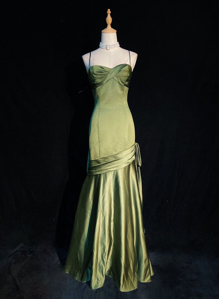Grünes Satin-Kleid mit langen Trägern, bodenlang, Partykleid, formelles Kleid, Ballkleid fg4982