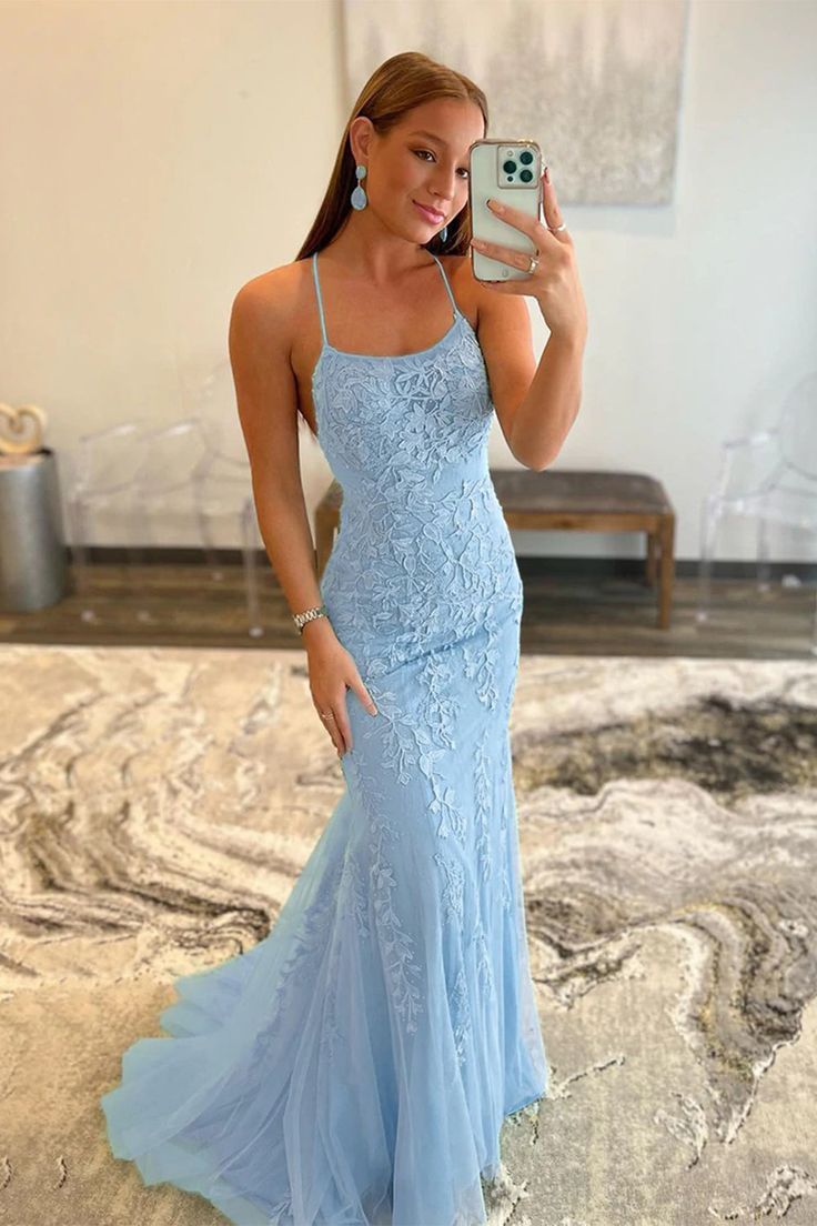 Elegantes rückenfreies Ballkleid aus Tüll mit Spitze fg4980