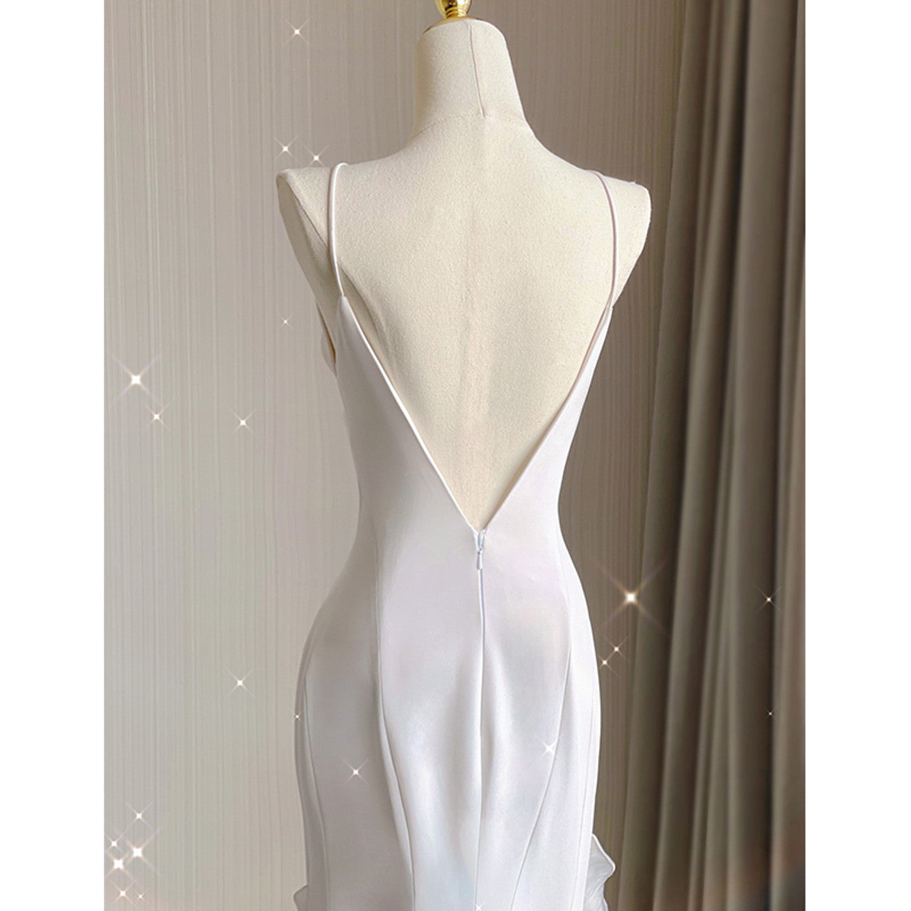 White Sheath Halter Backless Wedding Dress    fg3671