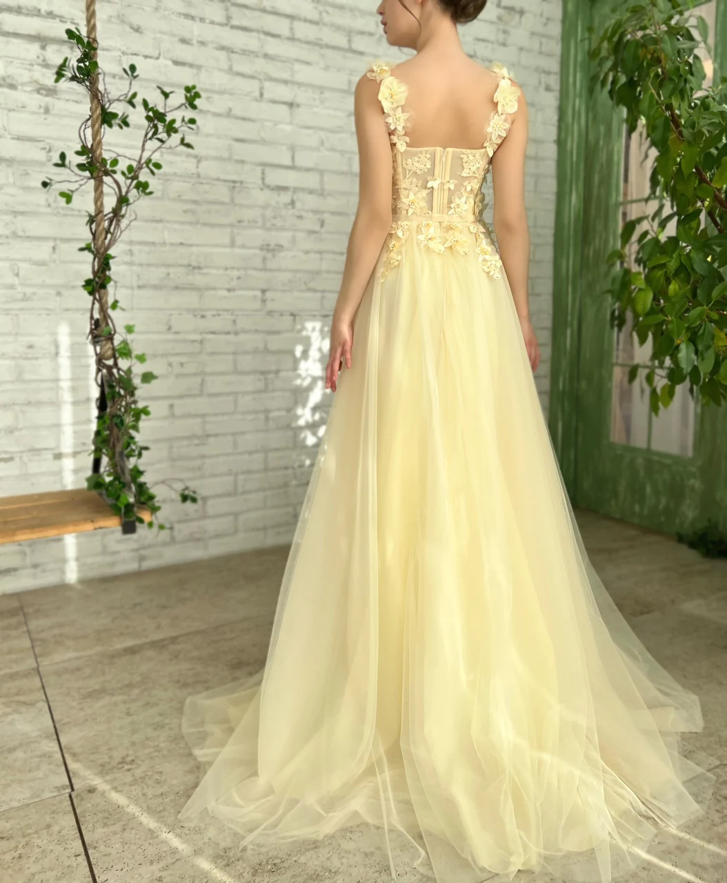 A-Linie Quadratischer Bodenlanger Ärmelloser offener Rücken Applikationen Spitze Ballkleid fg5000