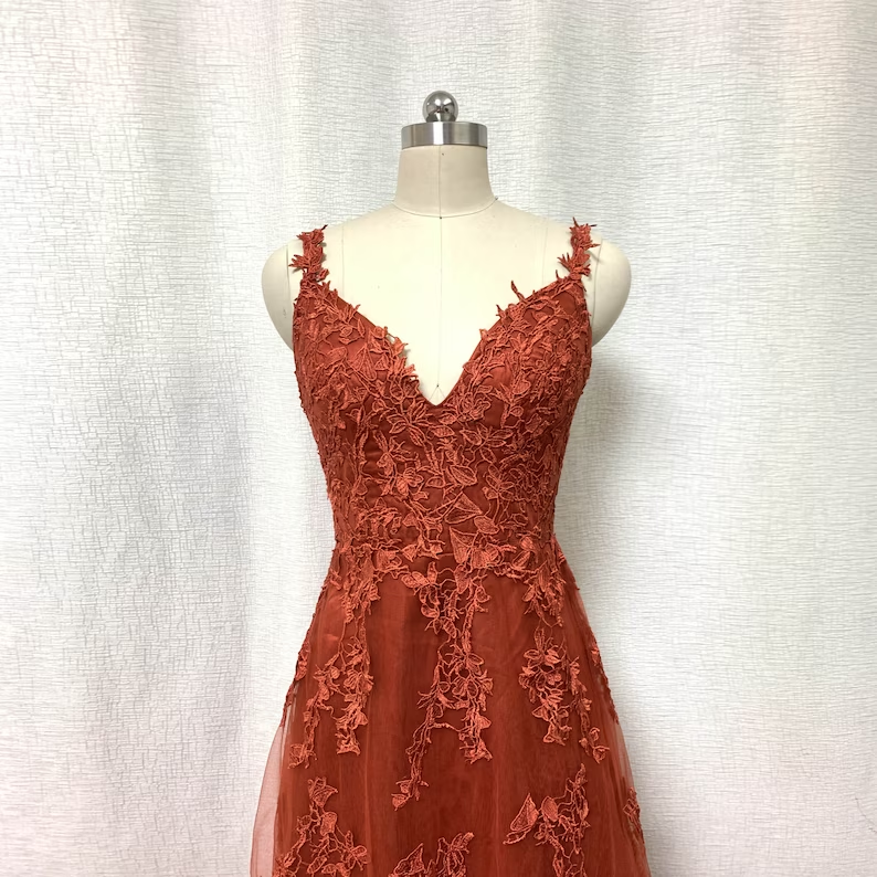 Ballkleid aus Tüll und Spitze in gebranntem Orange fg5060