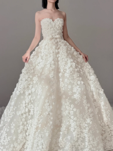 Sweetheart Neck Flower Lace Wedding Dress Elegant Wedding Gowns  fg8694