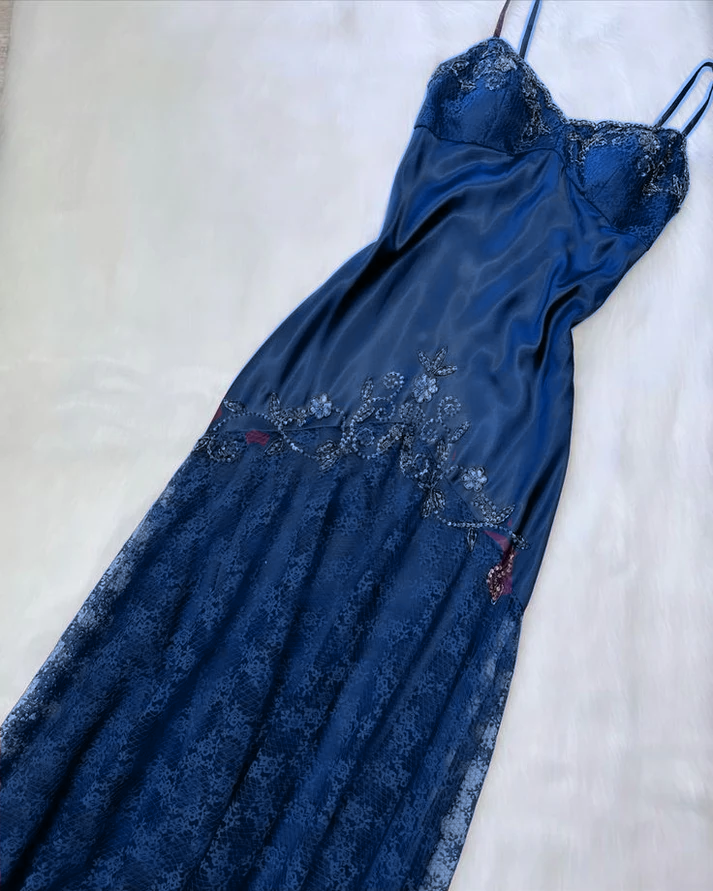 Vintage lila Kleid mit Blumenakzenten formelles Abendkleid fg6334