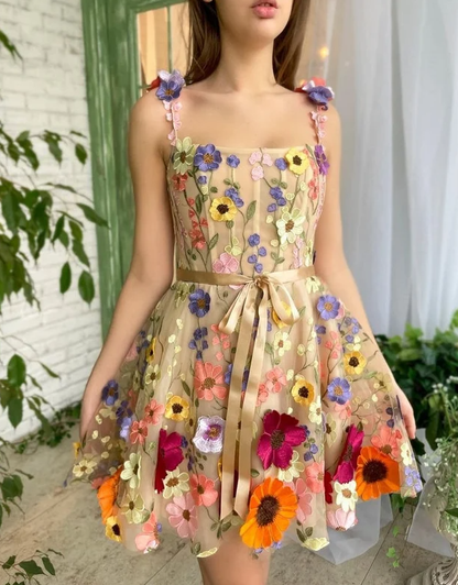 Short wedding dress with beautiful 3d flowers. Unique strapless short Homecoming Dress      fg691